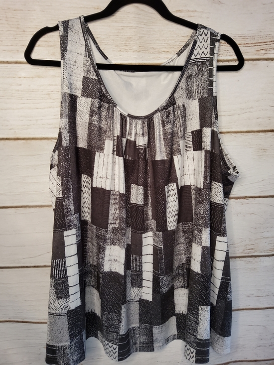 SHEIN Tops - SHEIN Black & White Patchwork-Print Scoop Neck Tank